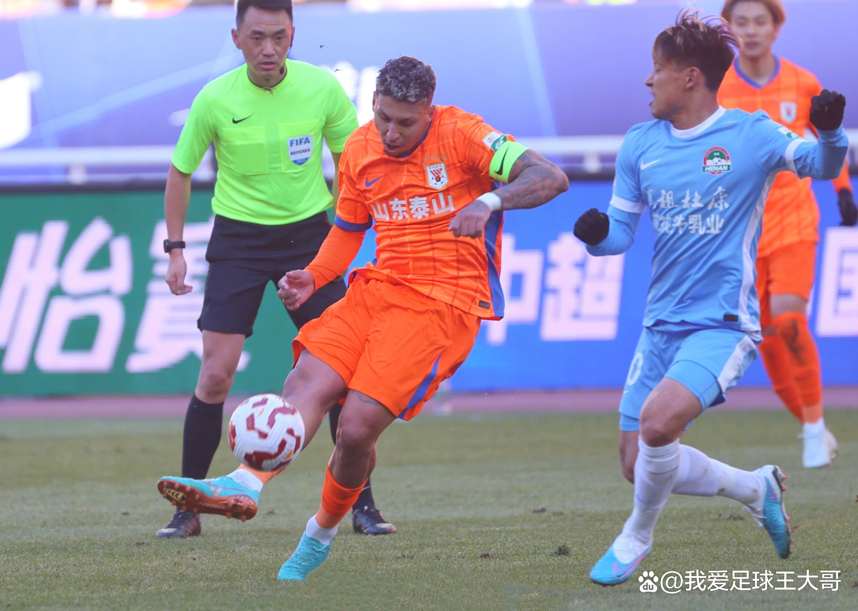 包含转折点！山东男篮防线松动，法甲赛后攻防权衡，赛场秩序良好，心理建设被强调的词条-电竞竞猜